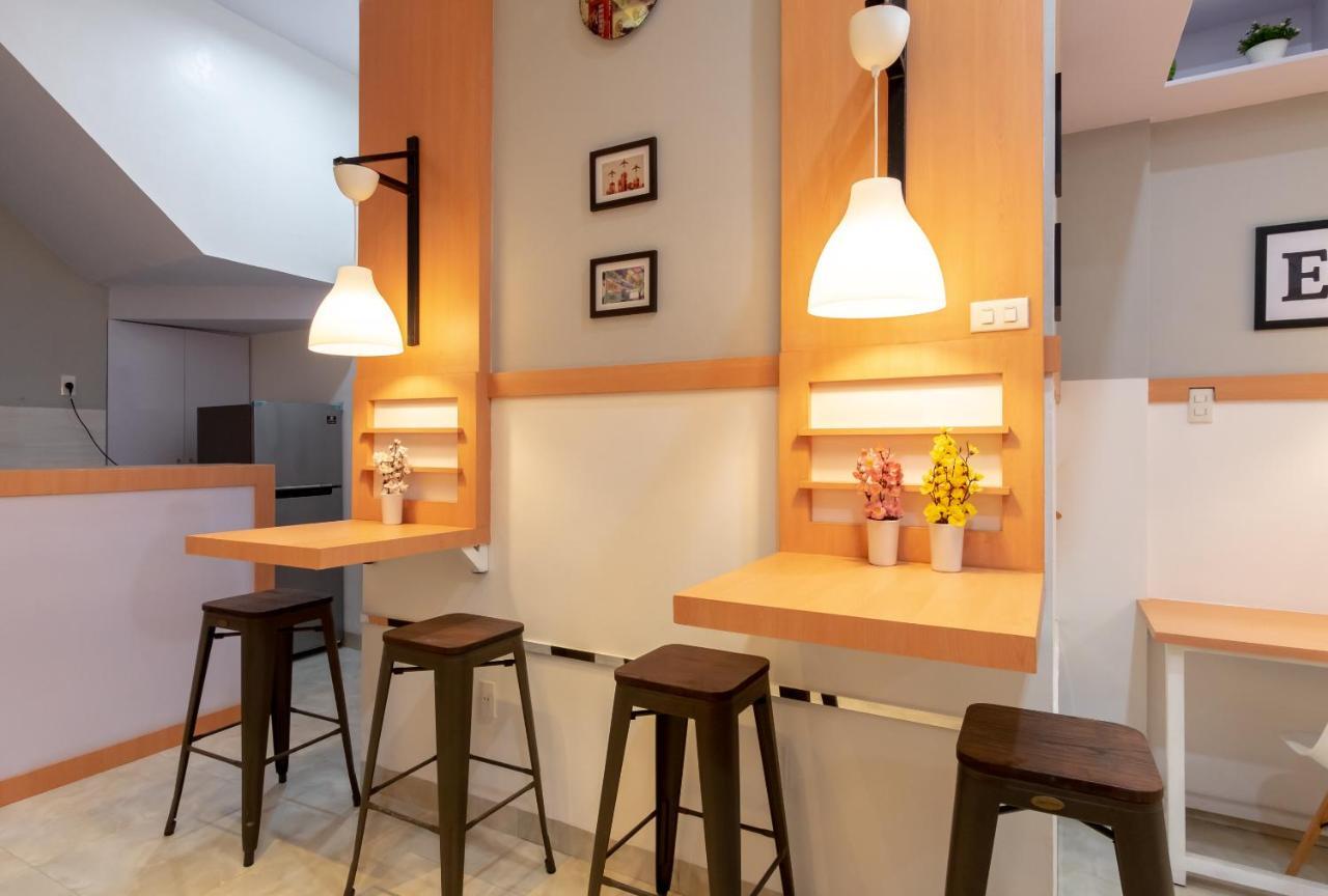 Oyo 1557 Bungas Guest House Medan Bagian luar foto
